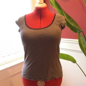Uniqlo bra-top striped T